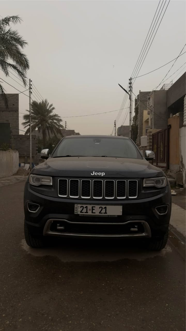 السلام عليكم.. للبيع أو المراوس حسب القناعة، جيب شيروكي بمواصفات خاصة ونظافة توب:
• الموديل: 2015.
• الفئة: أوفرلاند (Overland) - فول مواصفات 1/1.
• الأصل: خليجي (مو وارد أمريكي).
• الحالة: السيارة مكفولة كفالة عامة من الصبغ، الشخط، والضربة. البدي لوك وبحالة الوكالة.
المواصفات المختصرة:
• بانوراما وهيدروليك (جكات) شغال 100%.
• كراسي جلد (تدفئة وتبريد) + خزن ميموري.
• شاشة كبيرة، كاميرا دوارة، وحساسات بلادية.
• صندوق كهرباء + تشغيل عن بعد.
• محرك وجير وبكلايت بشرط الفحص. بعقوبة, ديالى


**إذا كنت صاحب هذا الإعلان وتريد حذفه لأي سبب، رجاءا أرسل رسالة إلى الدعم الفني**