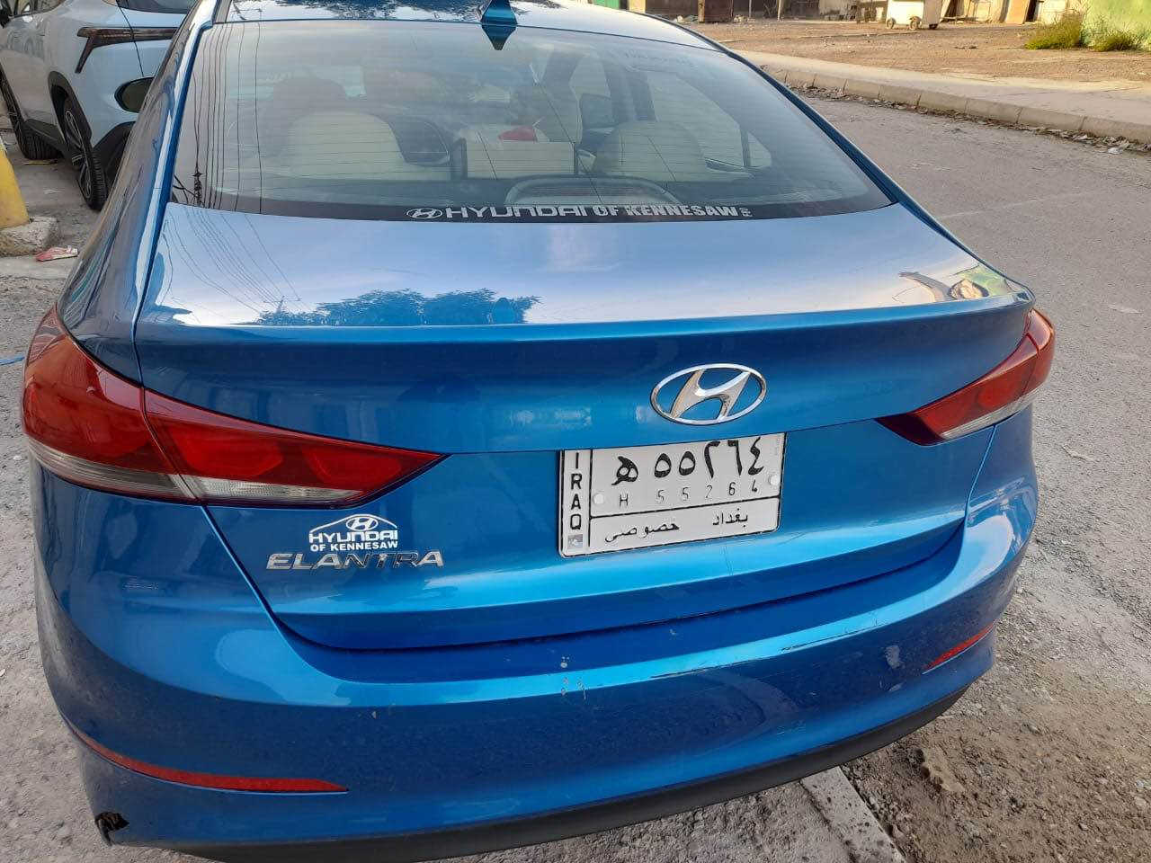 هونداي النترا 2018 لون چويتي رقم بغداد الماني بأسمي تحويل ثاني يوم محرك 2000 دوش السيارة جاهزه حادثها بنيد وجاملغ ايسر وباب السايق صبغ مع ايرباك ستيرن وحسب السونار المرفق مع الصور السياره جاهزه وفول مواصفات 
تدفئه تبريد 
محرك وكير خير من الله 
كشنات جلد 
فتحه سقف 
وبصمه 
تحكم كامل استيرن 
وباقي المواصفات معروفه السعر 115ورقه وبيها مجال بسيط الرقم *********** بغداد, العراق
