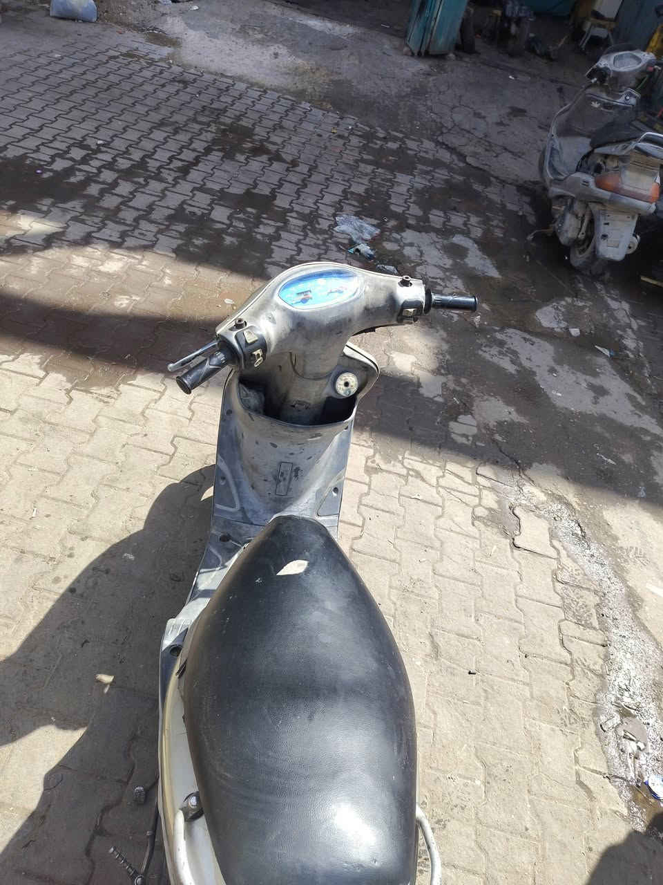 دراجه ماكس منغولي نضيفه حلوه مكنته بس سلف طلان دراجه حلوه سعر 400 بيه مجال بغداد مدينه صدر ***********
