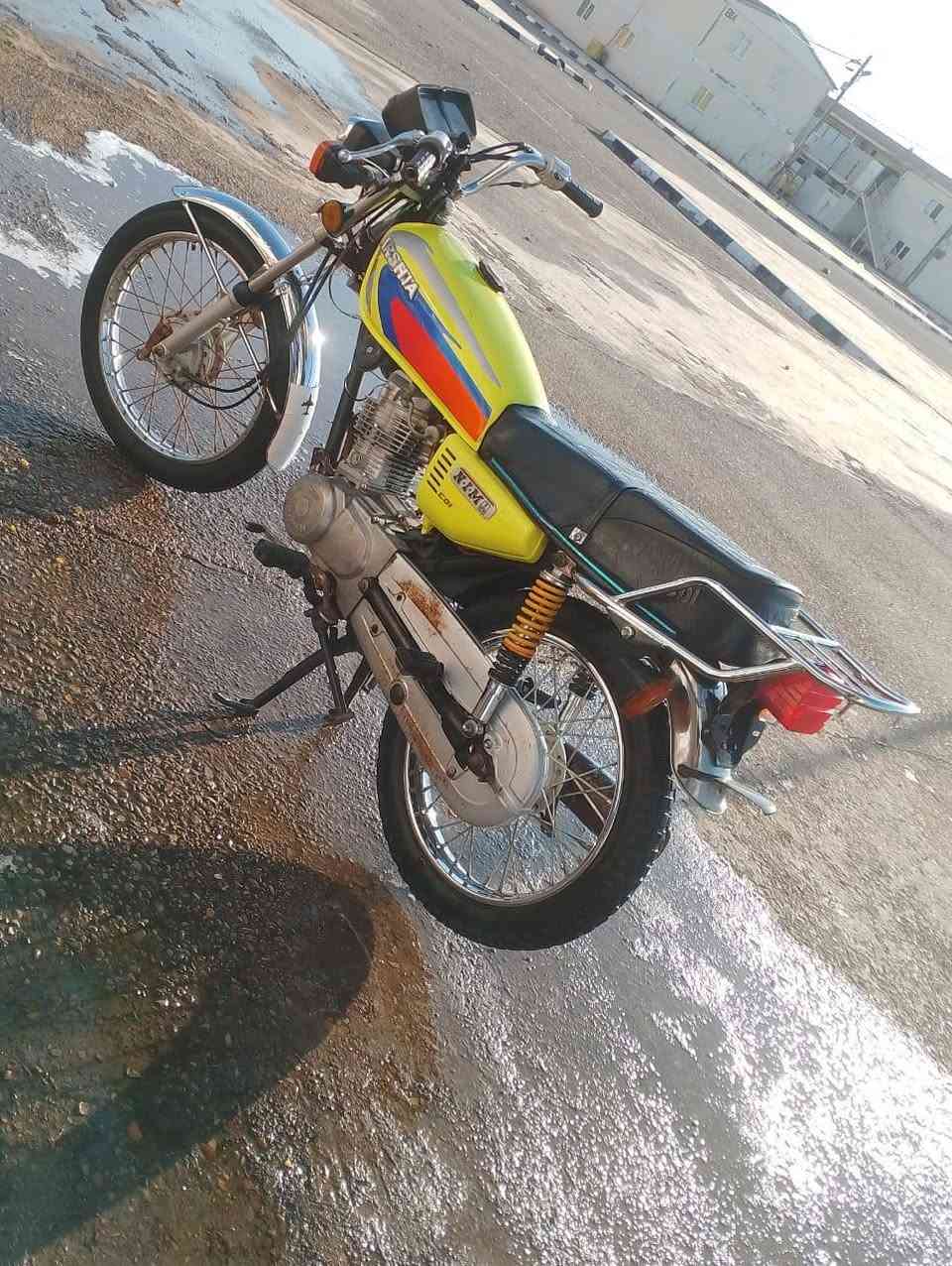 سلام عليكم اربعة كير للبيع موديل 15 كهربيات كلهة شغالة خير من الله دراجة شلعة ومعدل دراجة نضيفة وحلوة سعر 500 وبيهة مجال مكاني كوت واسط خاص مفتوح *********** فقط وتساب
