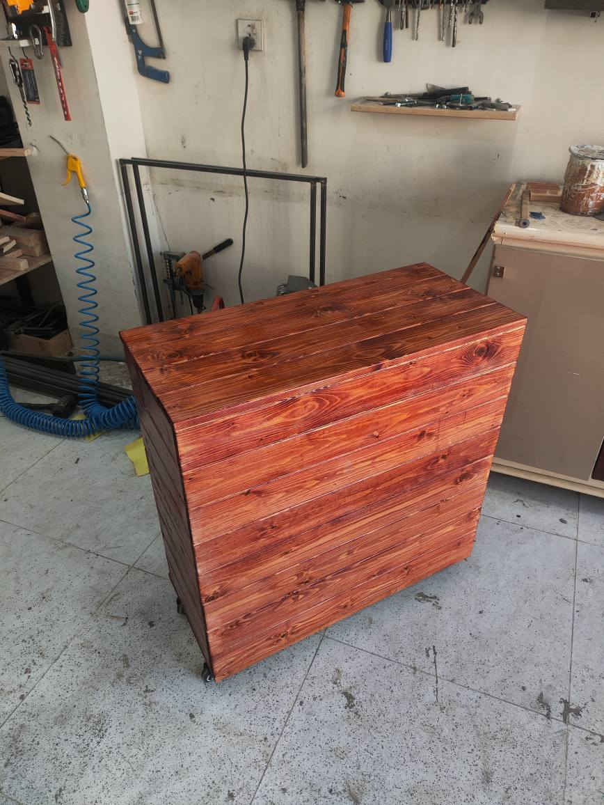 ستاندی خاز شوێن ٢دانە زۆر تۆکمە دروستکراوی خۆمانە وە دەرمانی دژە تەڕبوونی لێدراوە بۆ بەر باران ..بەجوانترین شێواز بۆناو ماڵەکانتان نرخی ٤٠ هەزارە .سلێمانی خەبات نزیک قوتاب خانەی قەندیل السليمانية, العراق


**إذا كنت صاحب هذا الإعلان وتريد حذفه لأي سبب، رجاءا أرسل رسالة إلى الدعم الفني**