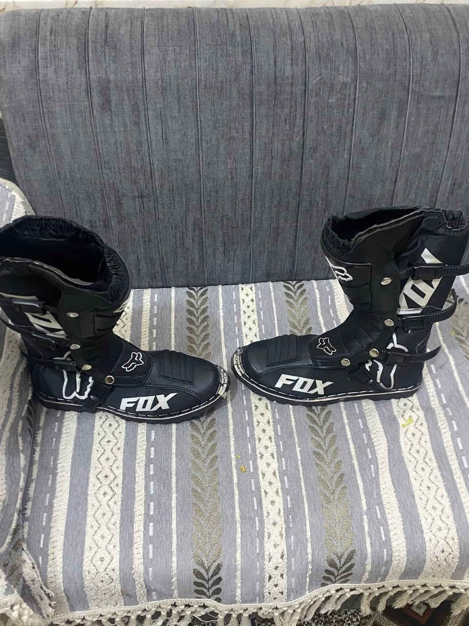 للبيع جديد وغير ومستعمل قياس ٤٤
السعر 55 الف 
***********
