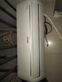 مرحبا حبايب سلبت للبيع جديد ونضيف مستعمل موسم واحد ٢ طن تدفئه تبريد من...