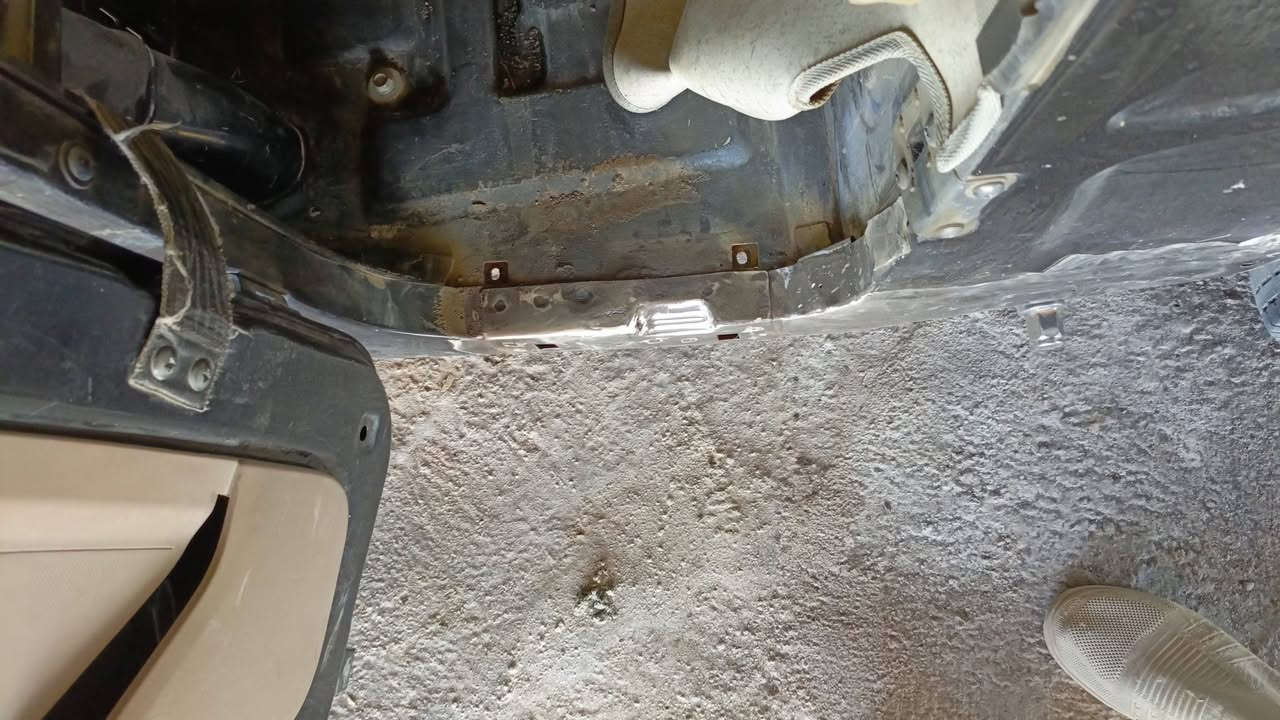 صبغ وسمكره تكاتك بوليش تكحيل جميع انواع الضرر هذا الشغل درجه اولى قبل وبعد
حجز ***********
