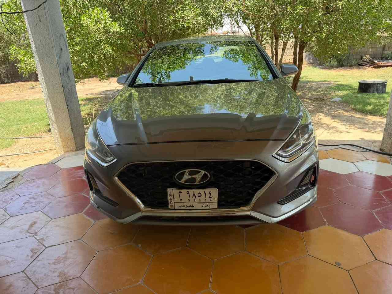 سوناته امريكي موديل ١٨  شكل ٢٠ سياره بيه صبغ خمس قطع بدون اي دواخل كير محرك حداديه تبريد نضيفات سعره ١١٠ ورقه مجال حق الجيه بابل الحمزه الغربي ***********
