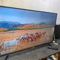 تلفزيون • شاشة • تلفاز 50 بوصة • تلفزيون ذكي • واي فاي • يوتيوب • شاشة...