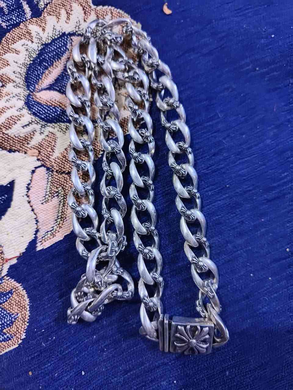 متاح زناجيل وسوارات بهل شكل فضه استرلينه مختمه مثل ما واضح سعر القطعه ٢٥ ألف


**إذا كنت صاحب هذا الإعلان وتريد حذفه لأي سبب، رجاءا أرسل رسالة إلى الدعم الفني**