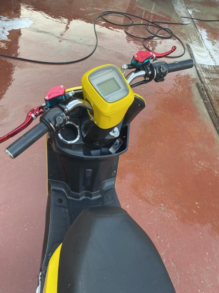 دراجة بوليس شحن ستة بطاريات تشغيل سويچ و بصمة / العنوان بغداد / الحبيبية/***********
