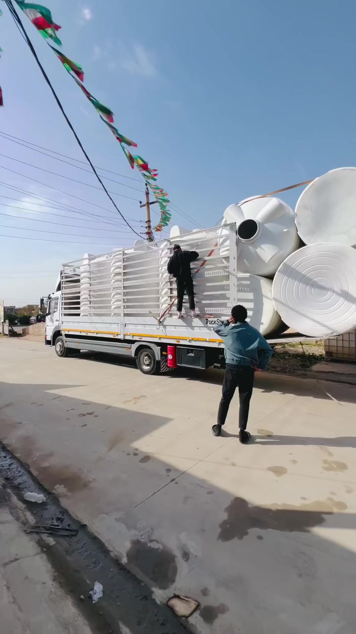 وصول وجبه جديده خزان 100000لتر5000لتر3000لتر توصيل جميع المحافظات العنوان داقوق قرب سيطره العشاير/***********/@إشارة
