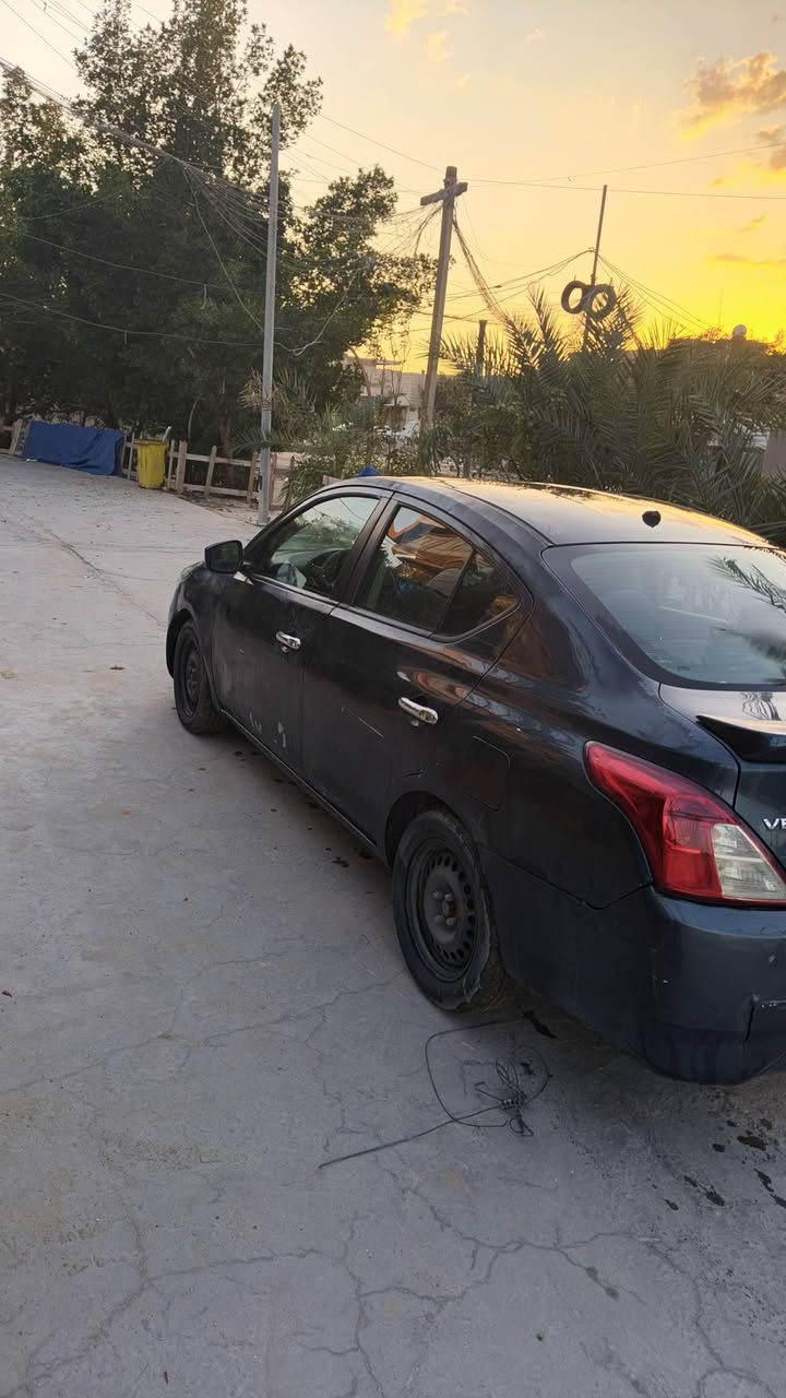 نيسان فيرسه وارد امريكي مديل  2015رقم ذي قار سياره موجوده بالبصره مكينه وكير وتبريد  خير من الله وحداديه  سعر63 ورقه اتصل على رقم ***********
