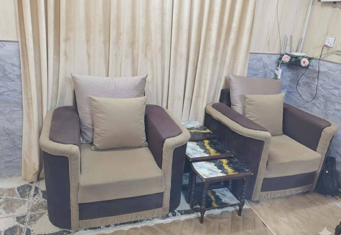 ديوان مع كراسي ثنين تركي نظيف 150 مكانهم حي الجهاد


**إذا كنت صاحب هذا الإعلان وتريد حذفه لأي سبب، رجاءا أرسل رسالة إلى الدعم الفني**