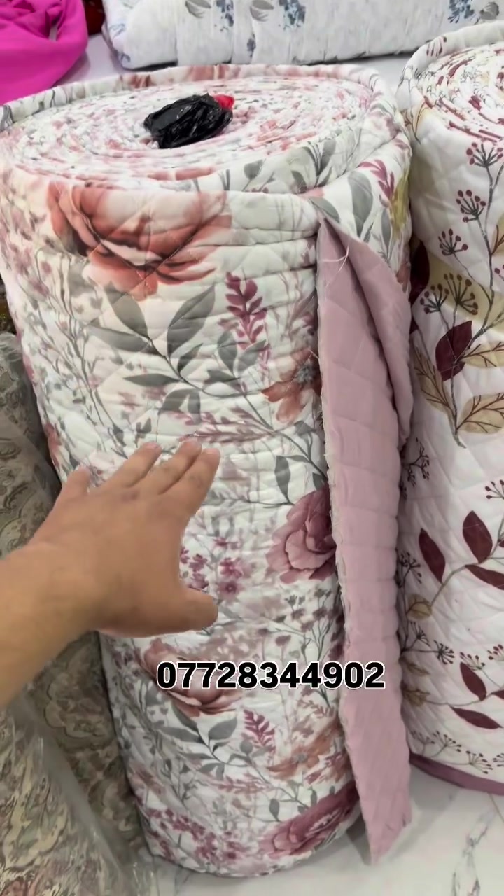 ديباج محشي بولستر 
المتر ب5000
للحجز واتساب ***********
#اقمشة_حمودي_الجاسم
