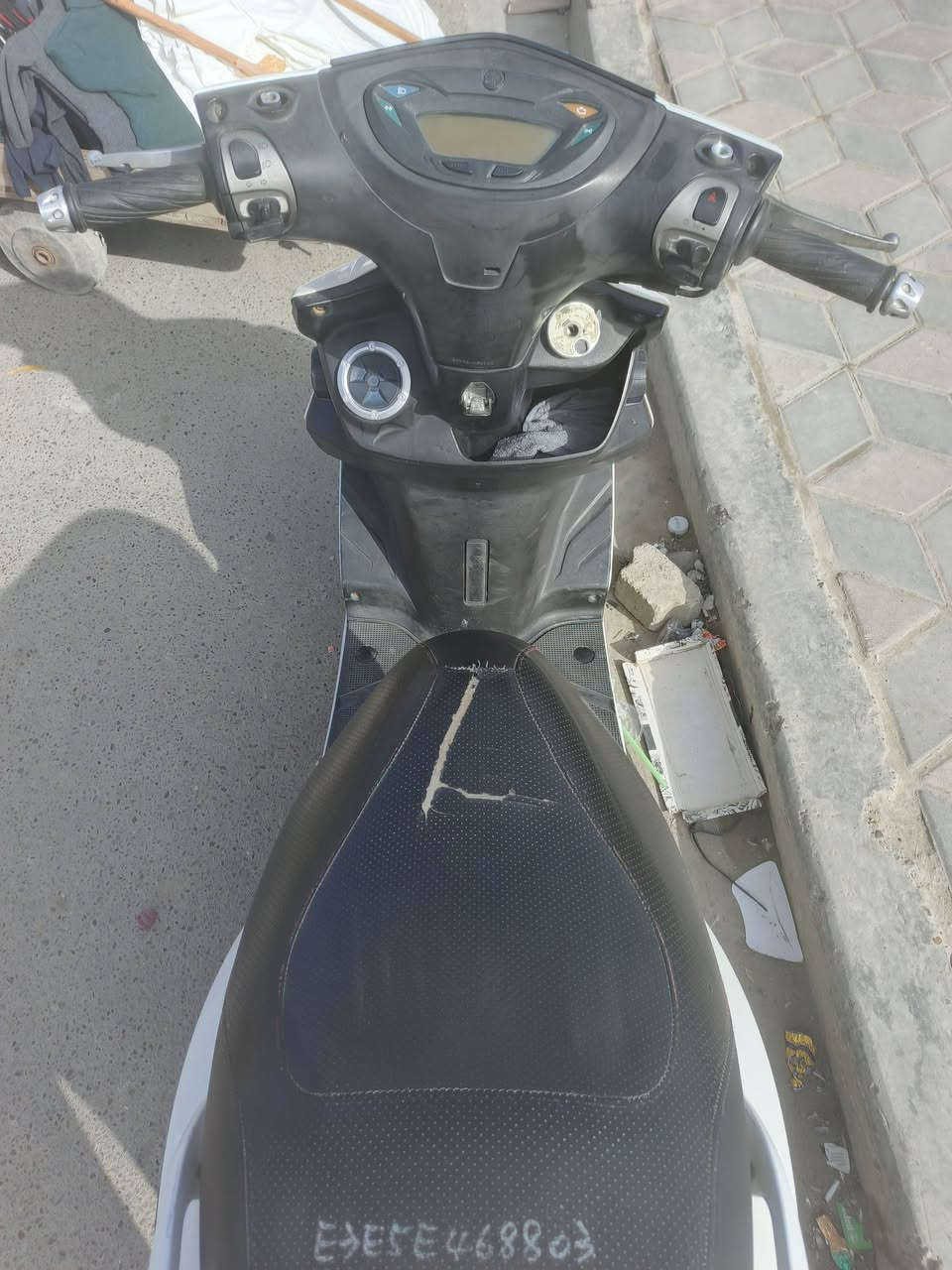 السلام عليكم
جي تي ار موديل 2014 صار اسبوع نازله
الحمدلله كفاله عامه من كلشي
اوراق دراجه موجوده 
دهن رمبه بعده موجوده بدراجه
عنواني بغداد الشعله
السعر مليون و250  
رقمي ***********
