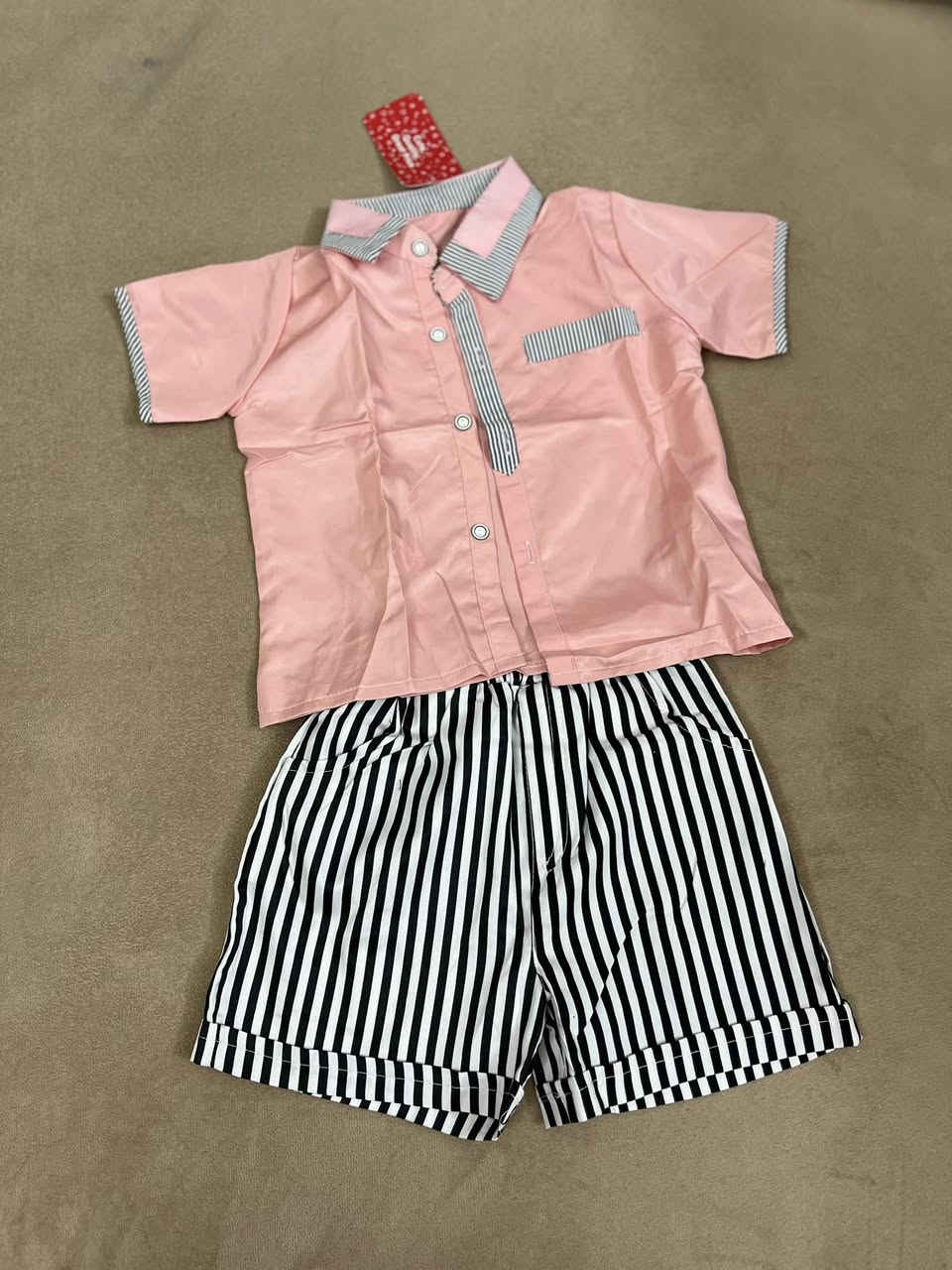 بضاعه جديدة مال أطفال
نموذج منها السعر 5الف كل قطعه لي يحب يفوت خاص


**إذا كنت صاحب هذا الإعلان وتريد حذفه لأي سبب، رجاءا أرسل رسالة إلى الدعم الفني**