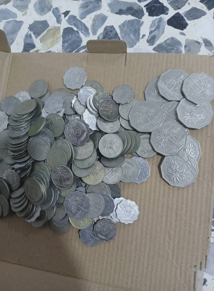 عملات النخيل قديمة
بيه دينار 10 قطع
والباقي مشكل 290 قطعة
العدد الكلي 300 قطعة
السعر 35 الف


**إذا كنت صاحب هذا الإعلان وتريد حذفه لأي سبب، رجاءا أرسل رسالة إلى الدعم الفني**