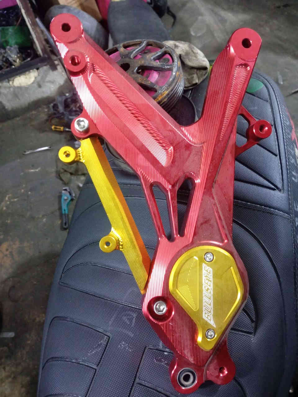 غراض مال سكنس مال حاوية إلي يعجبة شي خلي يراسلني خاص او الاتصال توصيل موجود بكل مكان  مكاني بل الاعظمية بشارع الضباط قرب جامع العساف ***********
