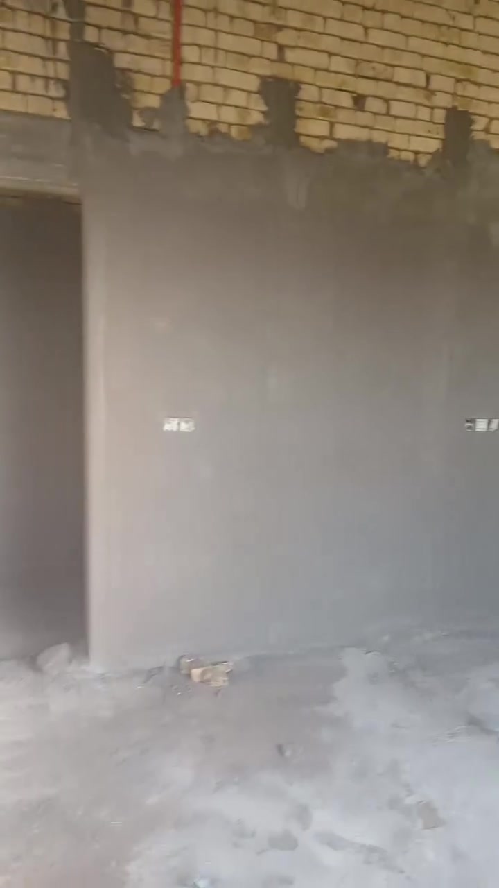 خلفه لبخ جص اسمنت نثر سغل طلس متفرق حاليا 
اشتغل متر ومقطوعه فقط داخل البصره 

***********
