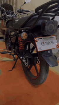 السلام عليكم 
دراجة سونك سيفان موديل 2025
دراجة زيرو ماشية قليل جدا 
محرك 200cc
كهربائيات شغالة كلهن 
دراجة مكفولة كفالة عامة 
بعدهة بحالة الوكالة 
مكان 🛵جسر ديالى القديم 🛵


**إذا كنت صاحب هذا الإعلان وتريد حذفه لأي سبب، رجاءا أرسل رسالة إلى الدعم الفني**