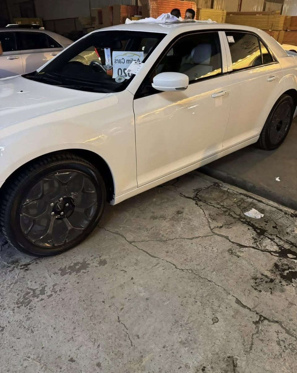 Chrysler 300S 2020

سەیارەکە کلینە هیچ هیچی نییە تەنها ٦٠ هەزار کم روشتووە گێرو مەکینەی مەزبووتە بە شەرتی فەحس 

نرخ : لە کومێنت ژمارە یەک بنوسە راستەوخو بوت دێت

***********
بو بینینی بابەتی زیاتر فولومان بکەن ✅
