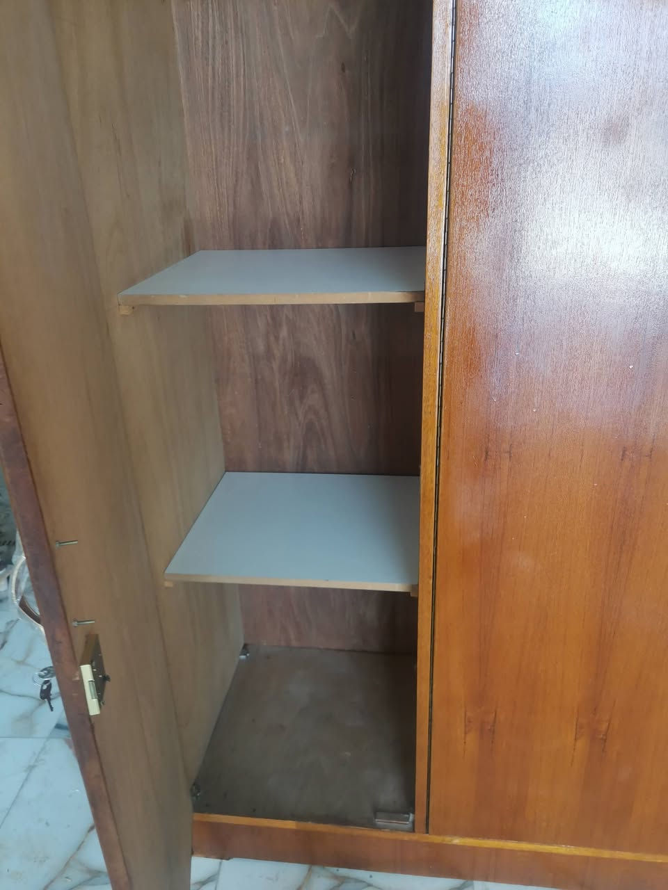 كنتور ابو الخمس تزكام درج اولا نضيف كلش مثل ما وضح بل الصورة معرض السلام البيع والشراء المواد المنزلية الجديد والمستخدم رقم الهاتف *********** أو على الخاص وبأسعار مناسبة
