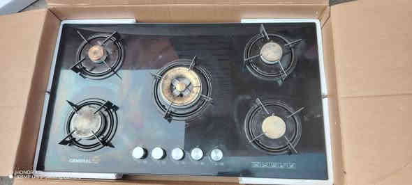 السلام عليكم عندي هذا الطباخ للبيع بلا شرط اي عيب مابيه  سعره ٥٠ الف  وبيه مجال وعندي هاي المرجوحه للبيع انطيه بلا شرط بس بيه شويه طعج من ليورا سعره ٤٠ الف وبيه مجال مكاني كركوك حي العروبه رقم التلفون ***********
