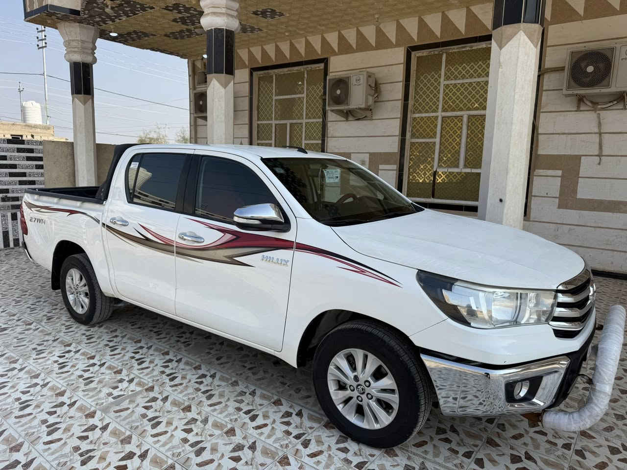 السلام عليكم للبيع بيكم تيوتا هايلوكس مديل 2017فول اوتماتيك رقم مثنى بسمي سنويه جديده  ل27 جاهزه جاهزه السياره مكينه كير حداديه تبريد تخم تاير ما ناقصه برغي سياره خير من الله سياره مكفوله كفاله عامه السعر 235وبيه مجال لاستفسار ***********اامكان بل سماوه ❤️
