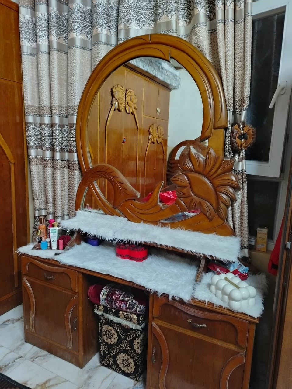 غرفة للبيع خشب عراقي
السعر 450 وبيها مجال 
للتواصل واللاستفسار عالخاص
 او الاتصال 
 ***********
الموقع / حي #سومر
