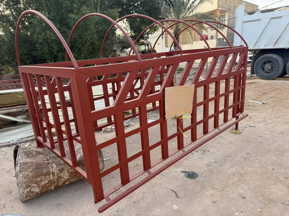 سلام عليكم من رخصت المدير المحترم محجرات لبيع جديد واحد رتفاع ١٢٠ ولثاني متر مكاني نجف السعر ٦٥٠ وكلشي اكو بلسوك عبر المنشور إذا ميعجبك ***********
