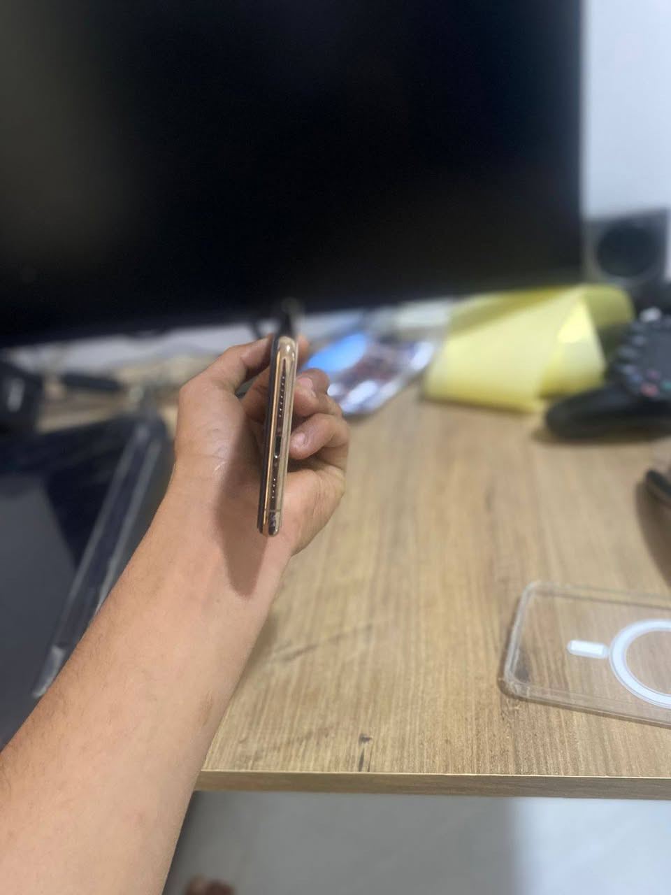 سلام عليكم اكس اس ماكس ابلادي فقط ضهر مفطور ذاكره64بطاريه79سعر200وبي مجال بصيط لل تواصل***********فقط واتس عنوان فلوجه حي الشرطه
