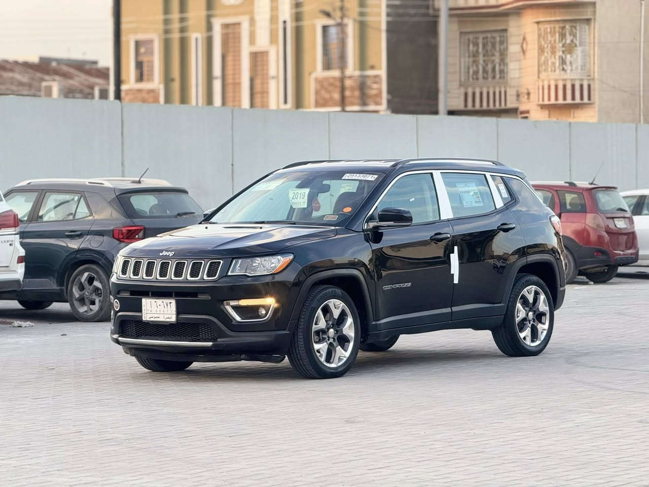 السلام عليكم
بيع او مراوس عادي
جيب كومباس 2019 رقم بصره باسمي بيه جاملغ وبنيد فقط والفحص موجود جاهزه من جميع النواحي فول مواصفات باستثناء الفتحه 
شاشه كار بلي 
كشنات جلد+ تدفئه تبريد
بصمه ابواب +تشغيل
رادارات جانبيه+اماميه 
محرك 2400 
ثلاث وضعيات قياده
حساس خلفي
عنواني البصره السعر 128
***********
