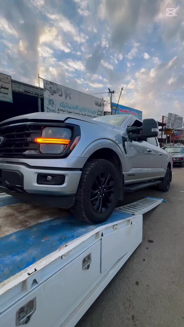 تحيه طيبه الى زبائن ومتابعين مركز الرائد لصيانة الكير الأوتماتيك⚙️

من اعمال ورشتنا اليوم ✅

استبدال كير فورد هايبرد F150  2024 ⚙️🛠️

حالة السيارة الكير مبوش كل نمر بسبب تلف الملف 📍

واكيد بضمانات عالية جدآ 💯

العنوان بغداد البياع الحي الصناعي الشارع الثاني 

ارقام الهاتف ☎️📞
***********
***********
