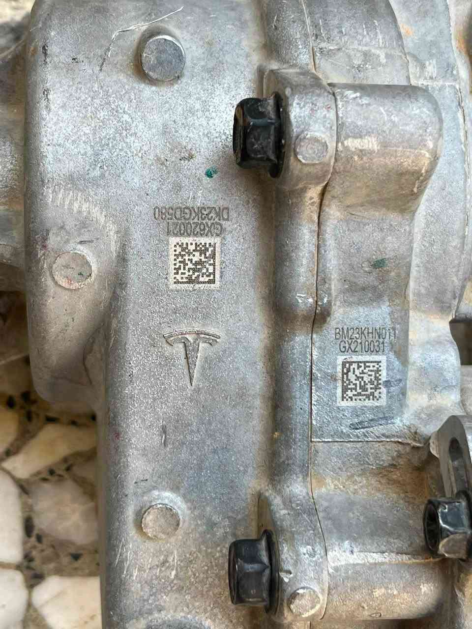 مشط تيسلا مودل 3 /2022 /2024/ حاويه تفصيخ الاستفسار واتساب ***********
