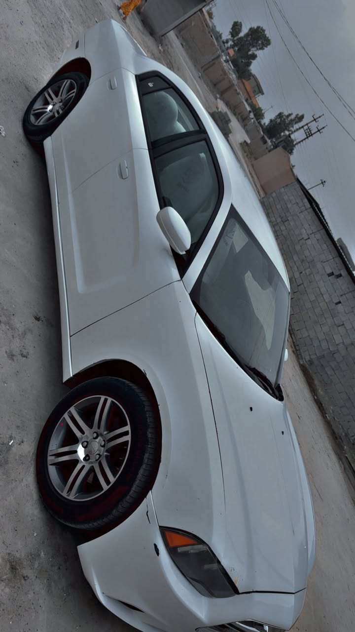 جارجر 2013 رقم اربيل دولي
كير مكينه حداديه منضومه تبريد خير من الله 
مكان السياره كركوك 
بيها مكانات صبغ 
السعر 130 وبيها مجال بسيط 
للاستفسار اتصل 
***********
