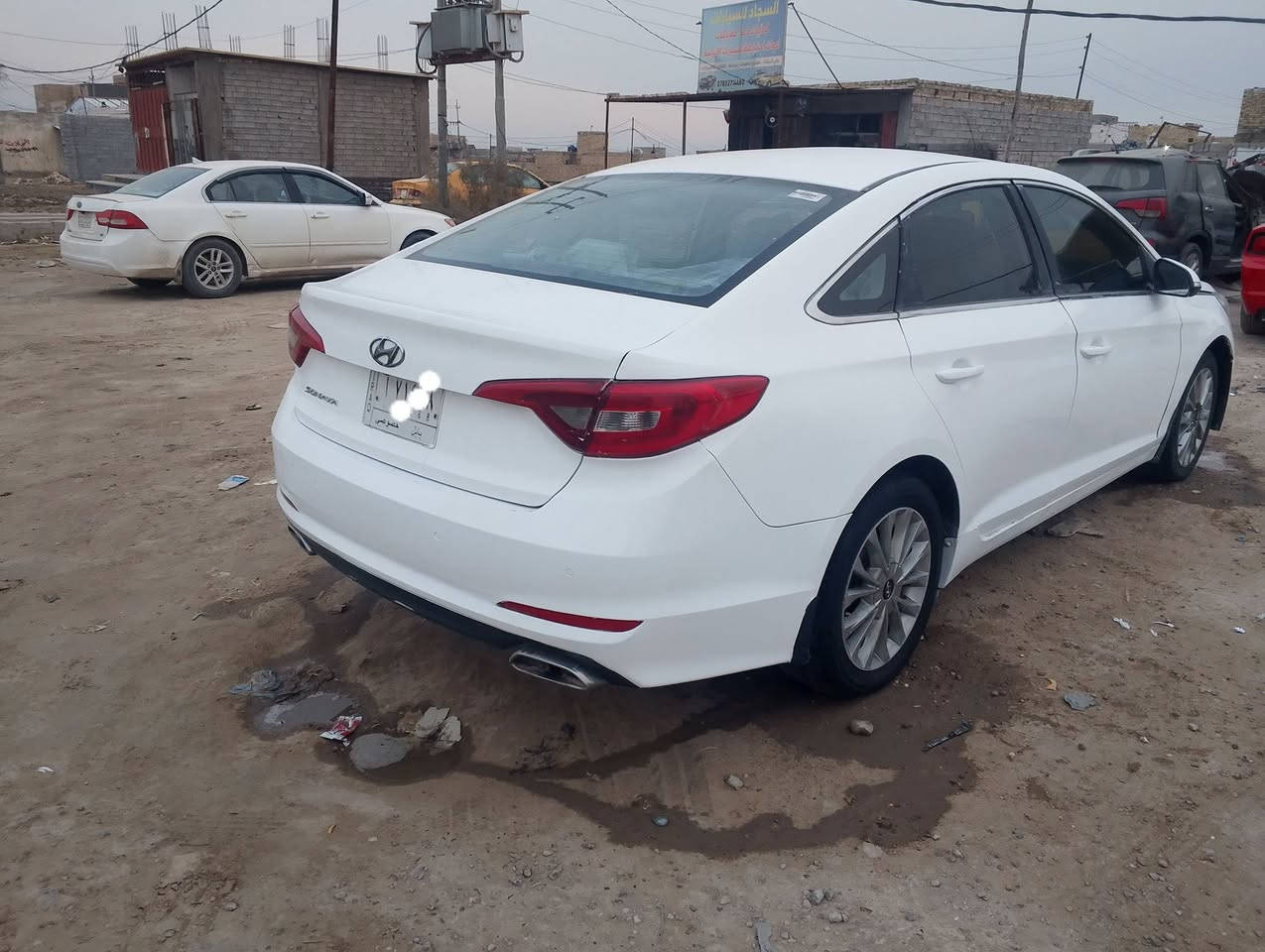 السلام عليكم سوناتا موديل 15 خليجي محرك 2400 دوش سياره بيها صبغ عام بدون شواصي رقم بابل مكان السياره الديوانيه السعر 110 وبيها مجال     رقم الهاتف***********
