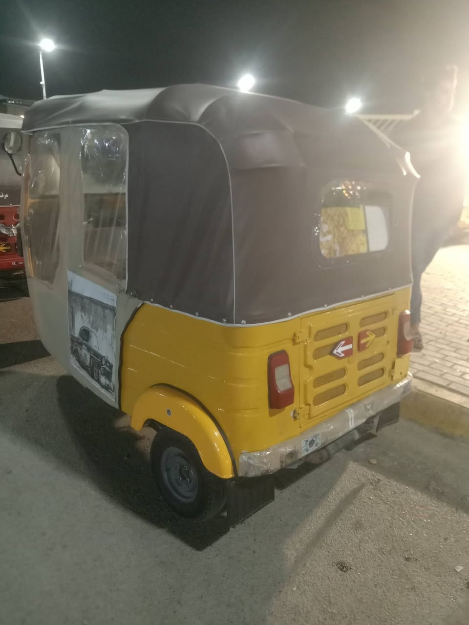 شباب سلام عليكم تيك تيك 17 للبيع داخله بال 18 تيك توك جاهزه تخم تاير اكسيل مكينه غير من يوم الله مكان الحسينيه ***********مال الراشديه3800
