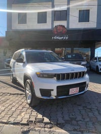 جراند شيروكي لاريدو • ٢٠٢٣ • ٣٠٥٩٠ ميل