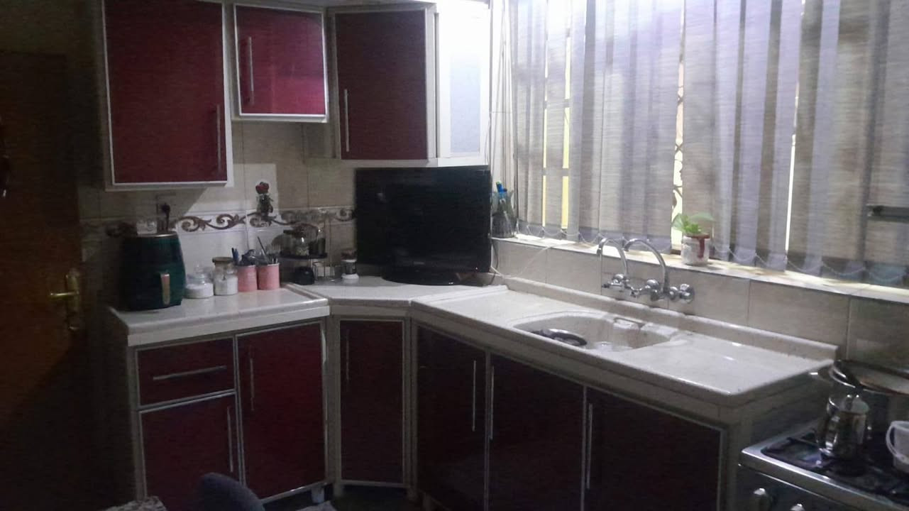 السلام عليكم
اغراض للبيع مابيها اي ضرر الكاونتر المنيوم من الداخل والابواب خشب mdf السعر ٣٥٠ وتخم القنفات ٢٥٠ وبيهم مجال بسيط
المكان القاهره مدخل جامع النداء للاستفسار التواصل على الرقم 

***********
