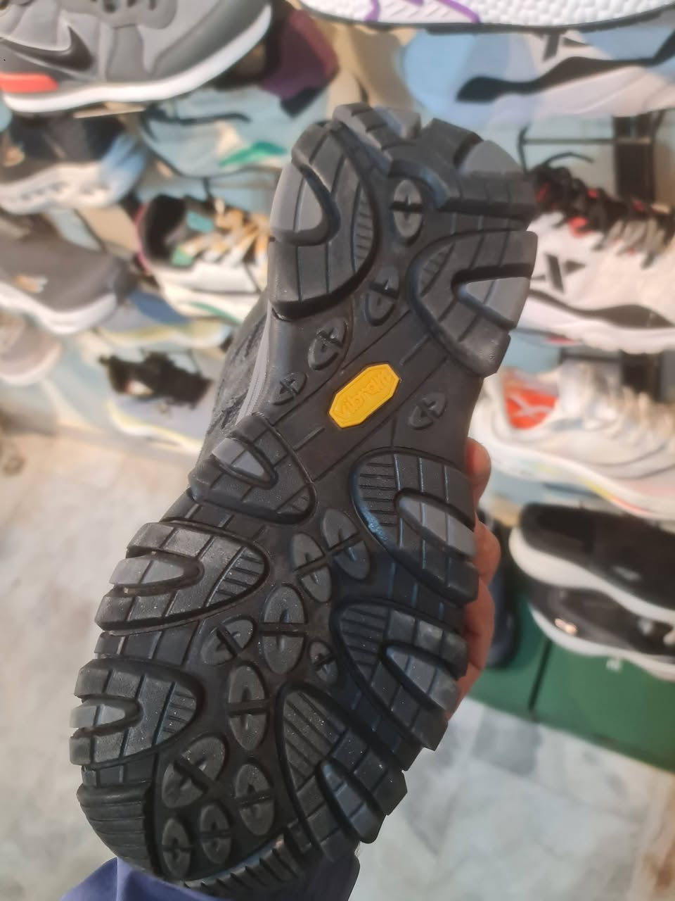 ميرال
قياس ٤٤
طول القدم ٢٨
السعر ٦٠ مع التوصيل


**إذا كنت صاحب هذا الإعلان وتريد حذفه لأي سبب، رجاءا أرسل رسالة إلى الدعم الفني**