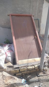 باب • للبيع