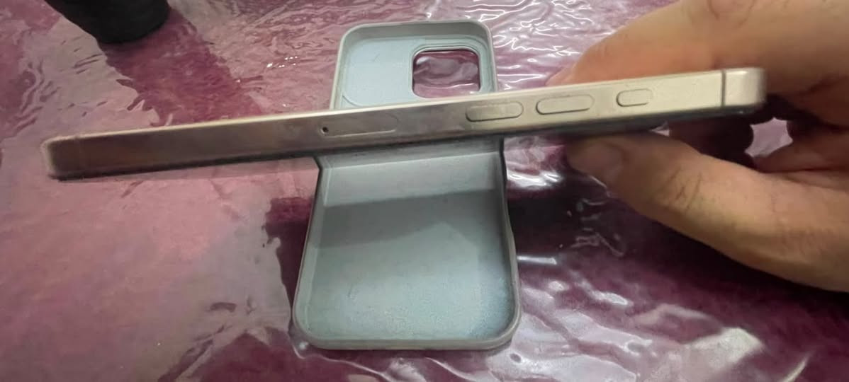 ايفون 16برو ماكس ذاكره 256بطاريه %95 جهاز اخو جديد وتر بروف جهاز جدا نظيف لا مفتوح ولا مصلح عربي شرق اوسط اصلي ماستر ملحقات كامله 
سعر 1350الف قفله من الاخير 
للتواصل على الواتس فقط ***********
