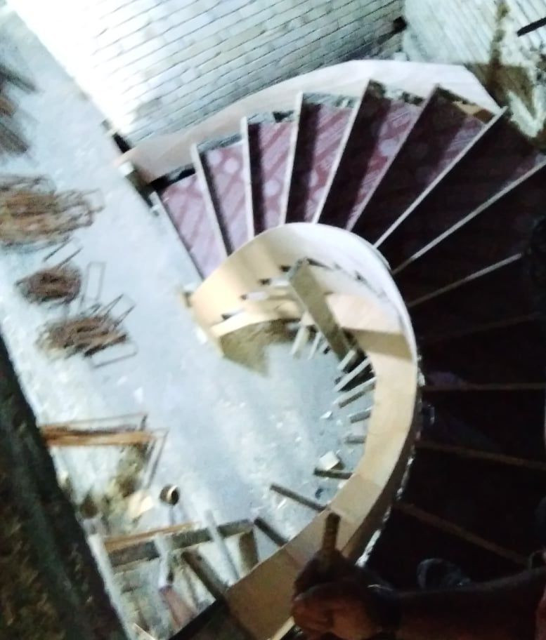 السلام عليكم 
نجار قالب 👷🔨🪜مصمم دروجه واجهات وخرائط ترميم منازل🏤 مقاولات عامه استلام مهندس للتواصل خاص 
او الاتصال ع الارقام 
***********
*********** متوفر واتساب واتصال  
حسين ابو رضا النجار من بغداد
