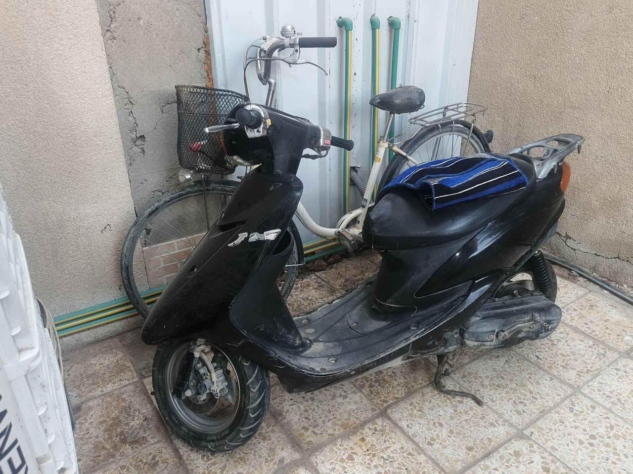 سلام عليكم شباب دراجه للبيع كايمه يرادلهه تجفيت بس دراجه كامله من كلشي وسلف تشتغل وكلهه بلاديه


**إذا كنت صاحب هذا الإعلان وتريد حذفه لأي سبب، رجاءا أرسل رسالة إلى الدعم الفني**