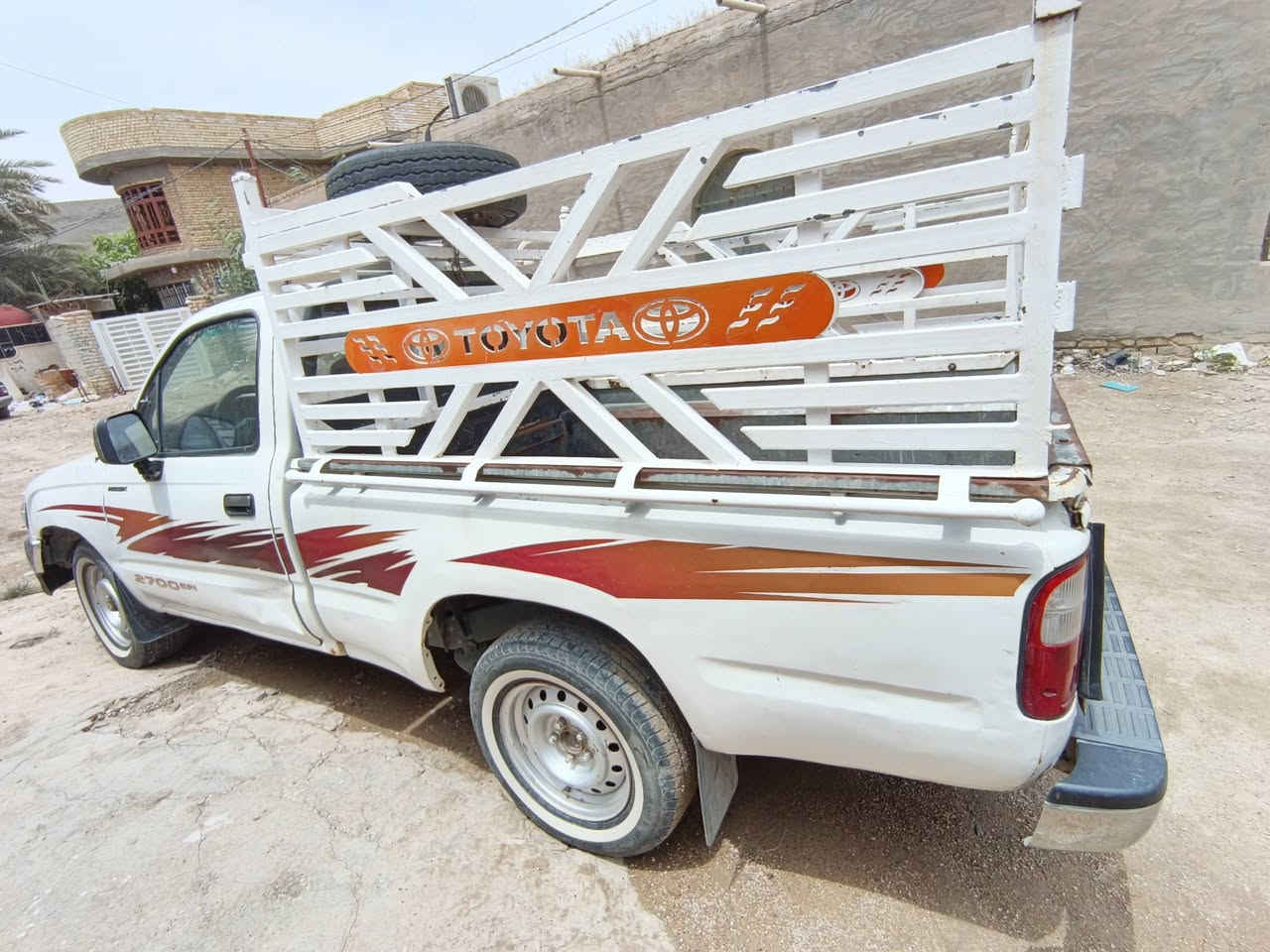 سياره بيكم جمره للبيع نضيفه الفين وربعه سياره حلوه جاهزه ***********
