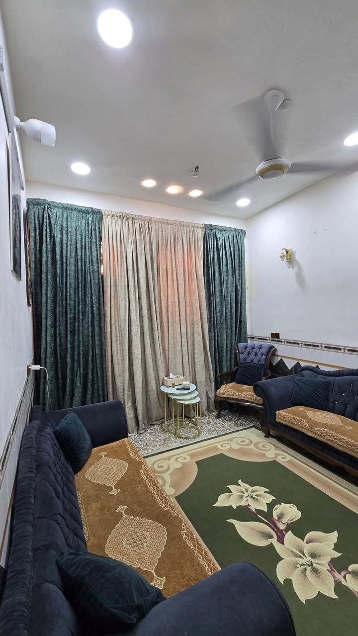 دار للبيع ٨٨ في الخطيب الزراعي شارع الشركه ثاني فرع على اليسار فرع الفرن مقابل السكله (طابق ونص غرفتين نوم)***********
