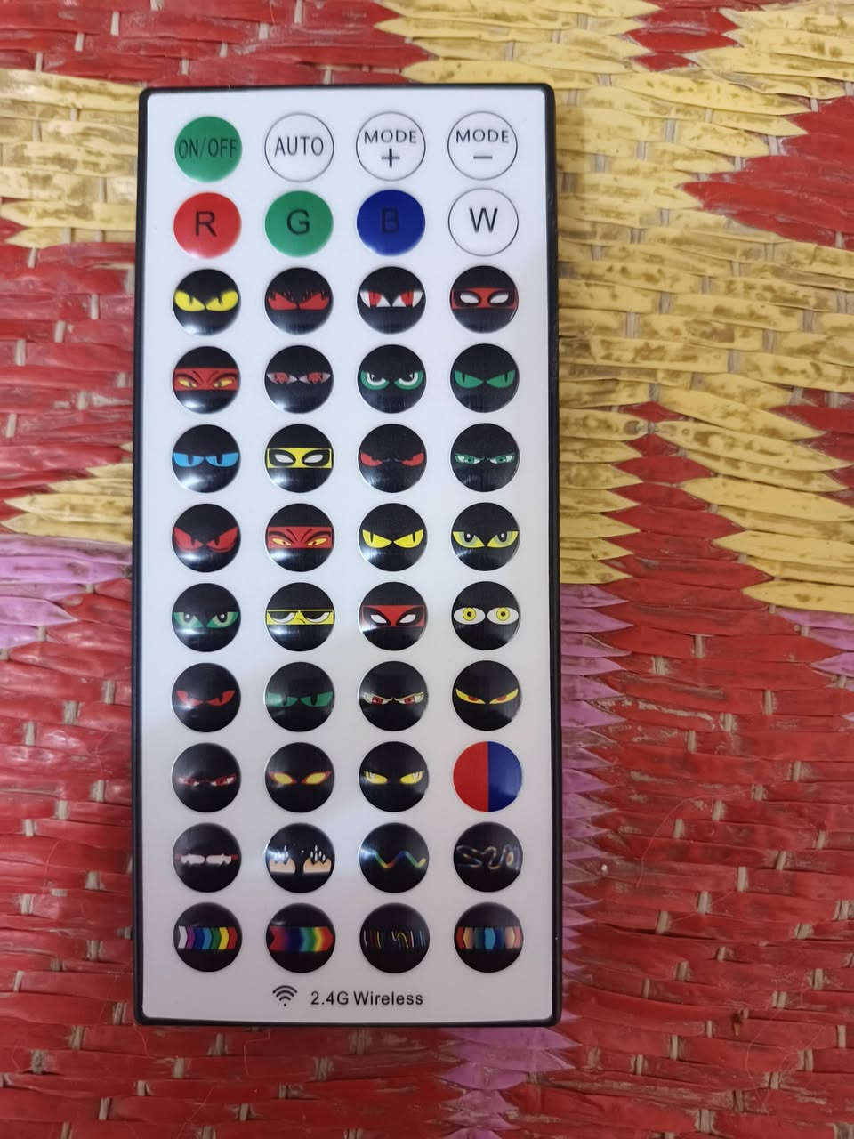 نشره ام الاعيون طلعت اليه بل امزون dhL
سعر مع توصيل 30الف


**إذا كنت صاحب هذا الإعلان وتريد حذفه لأي سبب، رجاءا أرسل رسالة إلى الدعم الفني**