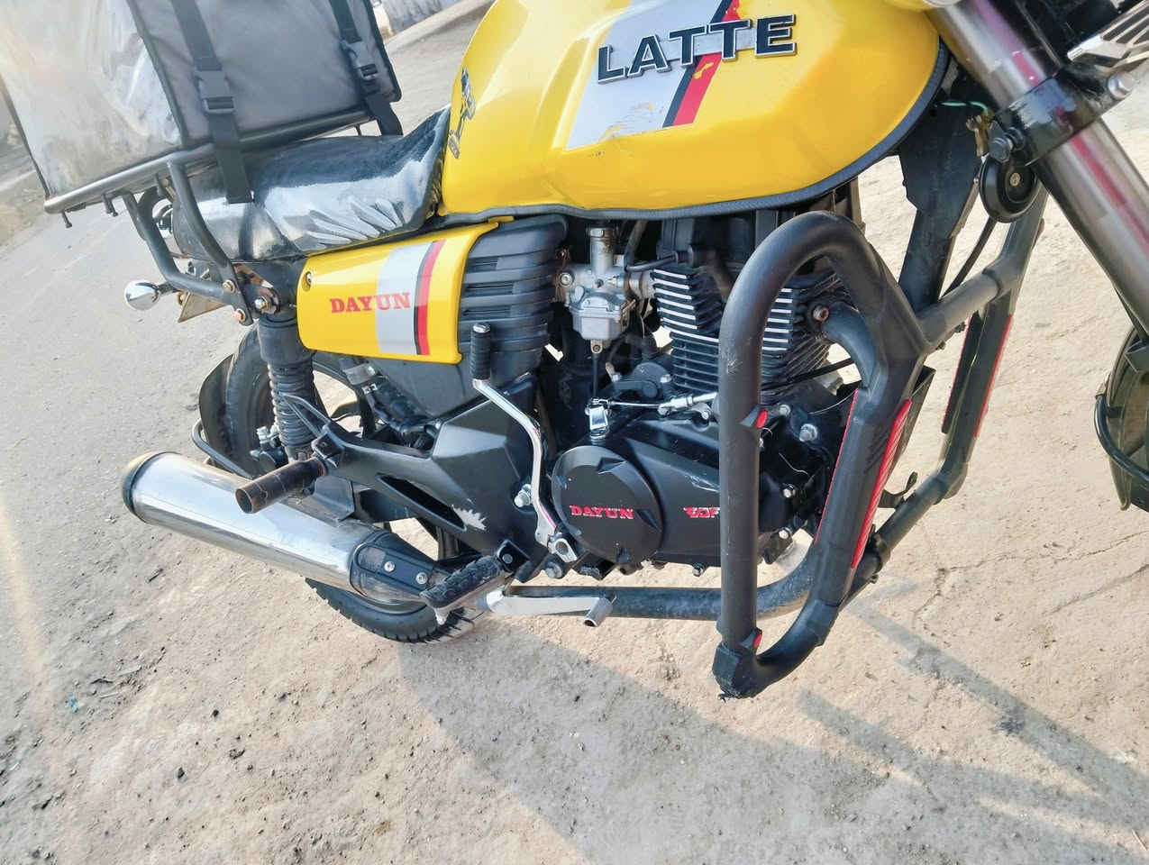 للبيع موديل 23 ماشيه 12 الف مكفوله من كلشي الدراجه مكاني بغداد الحسينيه مال راشديه شراي اتصل وتدلل *********** ملاحضه الجامه الكدام مفتوحه
