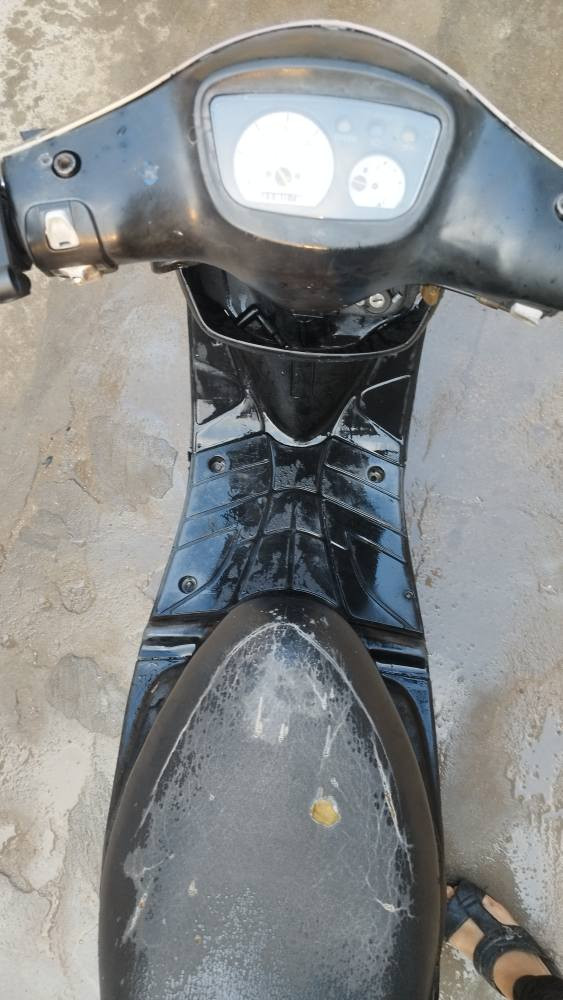 السعر 350 الف وبيها مجال حك الجيه 
رقمي:***********
واتساب البصرة, العراق
