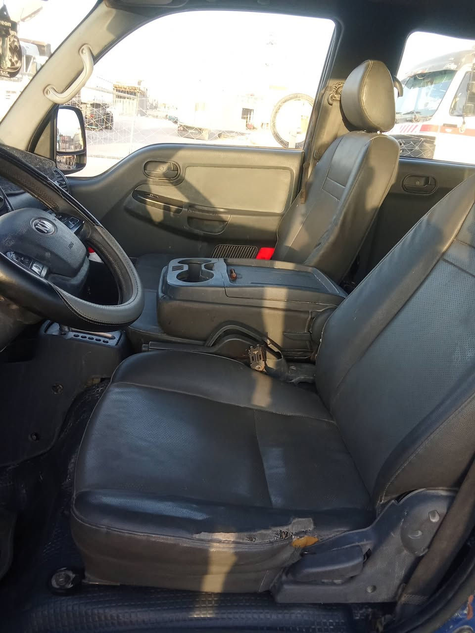 سلام عليكم كية مسكر مجول موديل 2017 كير اوتماتيك رقم ميسان راعيها موجود بلبصره سياره متجايه صفحه صوب العبري السعر 125$. بيها مجال 
رقم صاحب السياره 
***********
