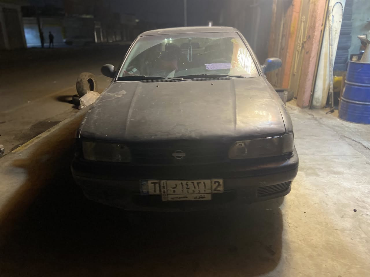 السلام عليكم
نيسان براميره 👋
موديل1991✋
كاربون بانزين⛽️
محرك كير شرط 
شرط التحويل ✋
سنويه٢٩
ضرار طخه خفيف بجاملغ الخلفي 
والباقي كدام العين 
رقم نينوى الماني🚦
السعر 29وبيها مجال
 ☎️***********
