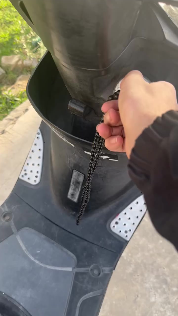 ماكس عدله للبيع كفاله عامه محرك مكفول صوت نضوح تبخير أضويه سلف كلشي شغال ما ناقصه برغي عليه كلمات رياضي بس الباقي بلاد كله شلعه ومعدل اشك الكاع جيب فيتر وفحص مكفوله شاصي محرك كشر مكاني بغداد جسر ديالى رقم اتصال *********** 🤎🫶🏻
